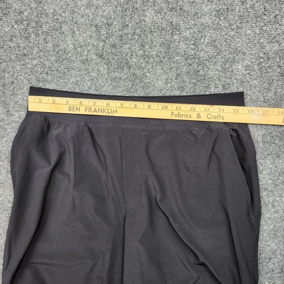 Lululemon THE Short Mens Large 11" Black Athletic Running Training Gym Pockets - Picture 5 of 9